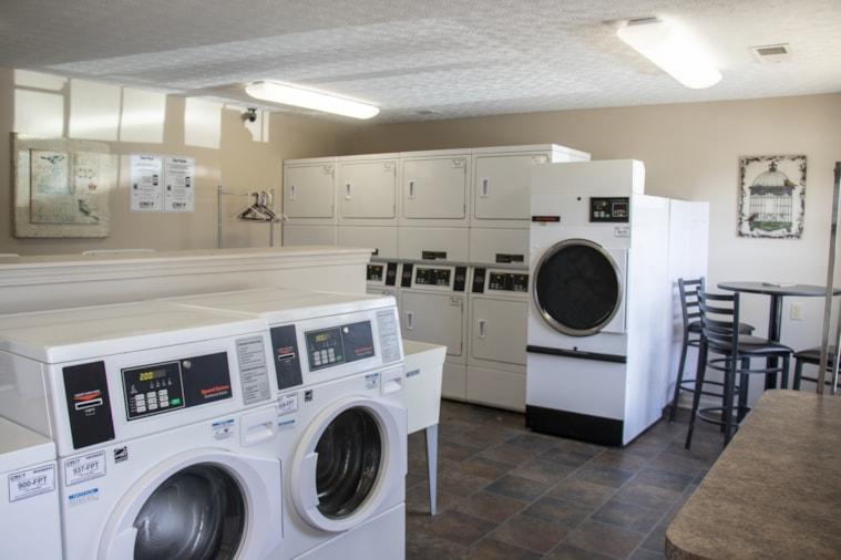 Oak Meadow Apartments